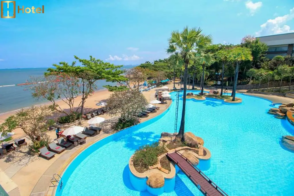 1. Veranda Resort Pattaya – MGallery จองโรงแรมพัทยาติดทะเล